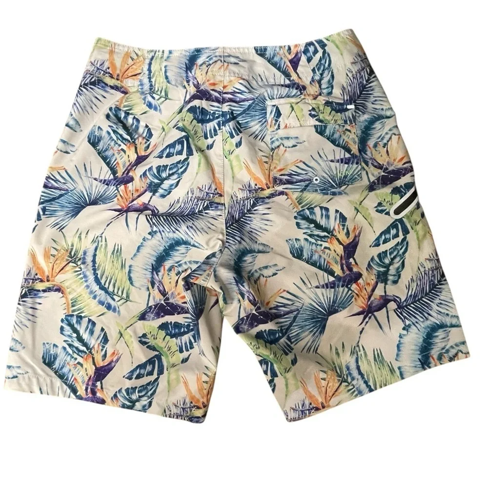 💙🌴TOMMY BAHAMA Tropical Print Men's Swim Board Shorts size 30. Perfect!